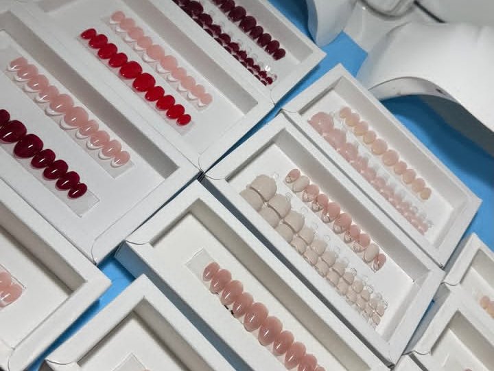 Press on nail by siza - Photo 1